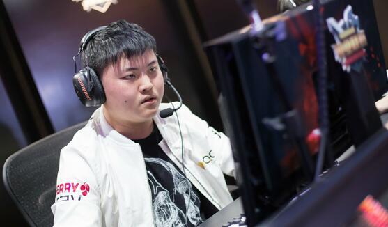 采访QG IEM小狗随队出征 目标就是冠军